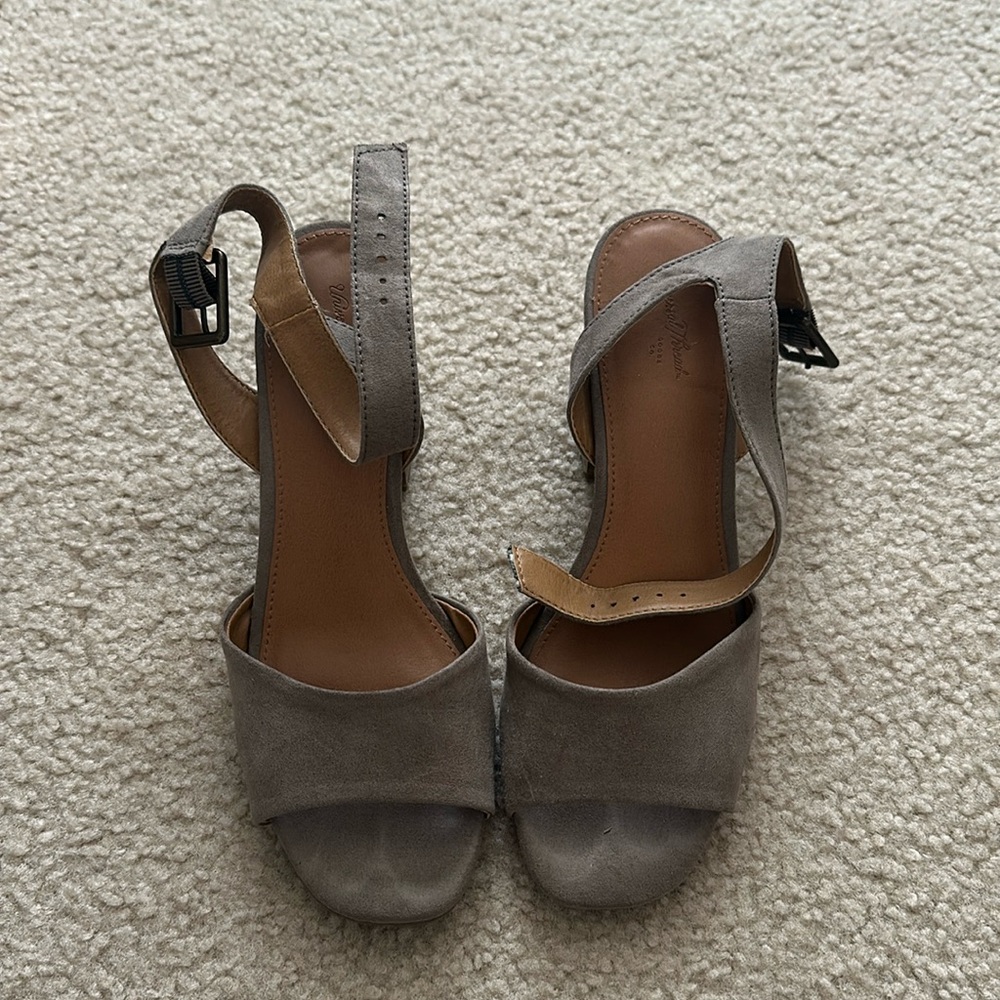 Universal thread heels